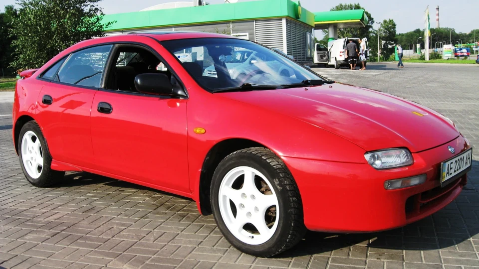 Mazda 323 F GT (РОЗБІРКА) 2