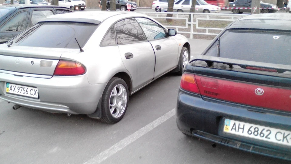 Mazda 323 f ва 3