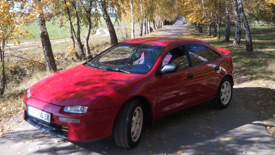 Mazda 323 F 4
