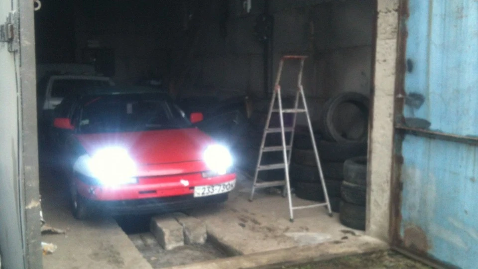 Mazda 323 F 4