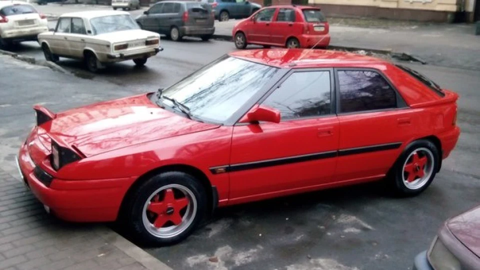 Mazda 323 F 3