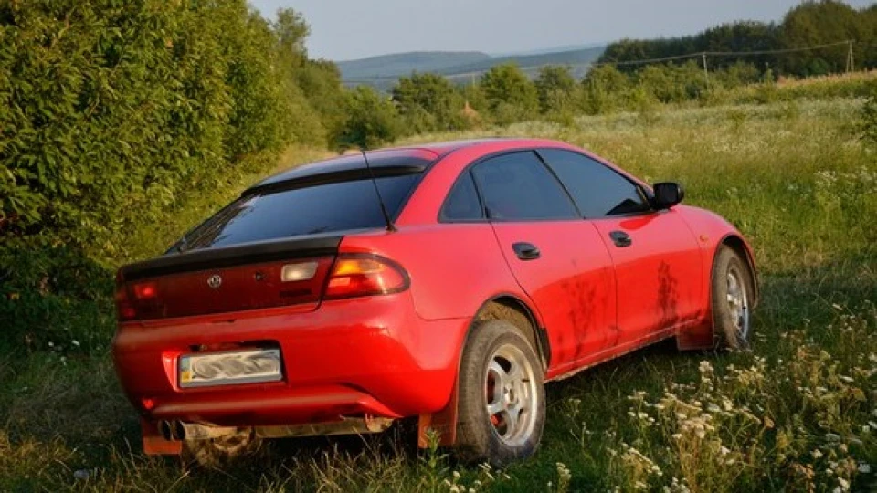 Mazda 323 f 2