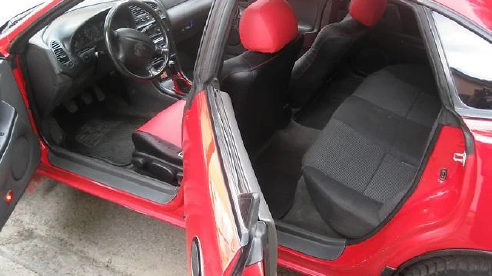 Mazda 323 f 4