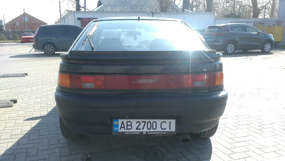 Mazda 323 F 4