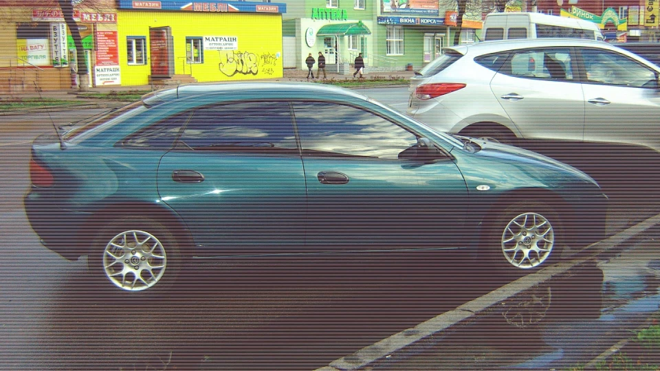 Mazda 323 F(BA) 4