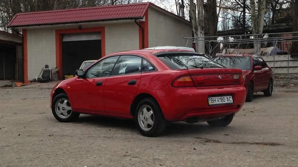 Mazda 323 Ferra 2