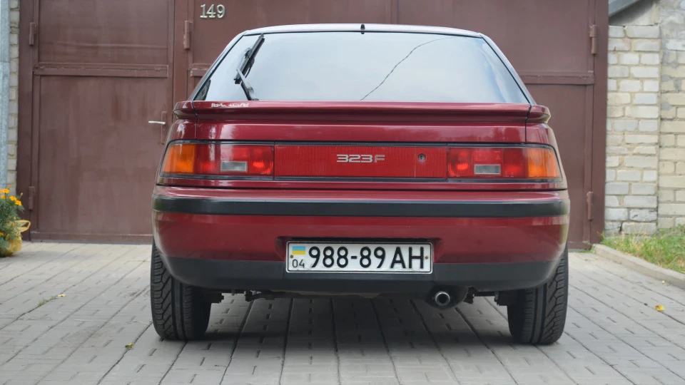 Mazda 323 Гнила Вишня 2