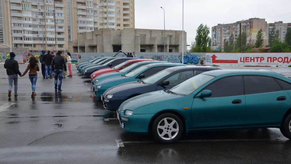 Mazda 323 Green Dream 4