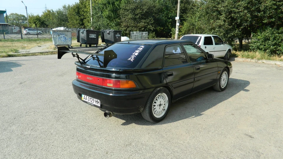 Mazda 323 GT -=Куля=- 3