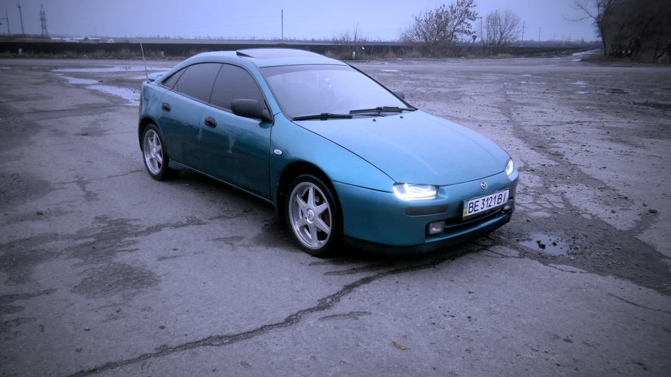 Mazda 323 Hellcat 1,8 5