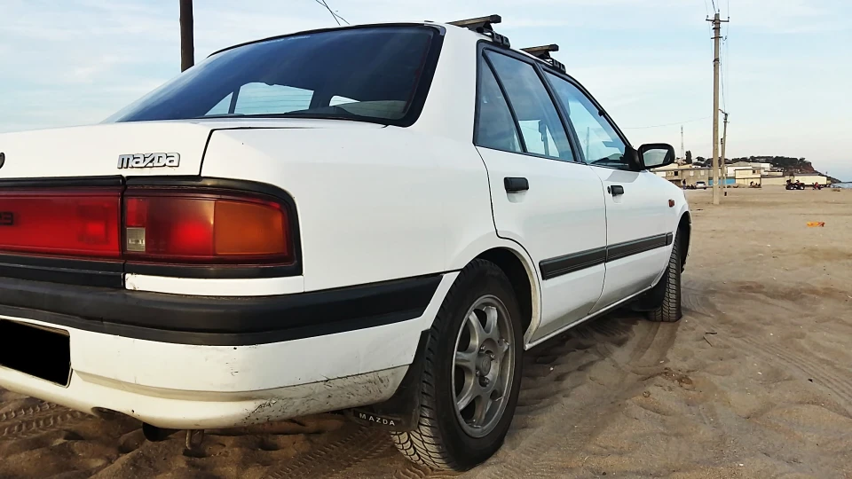 Mazda 323 IV BG 1.8 4
