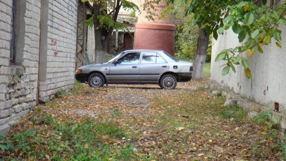 Mazda 323 Japan праворулька) 2