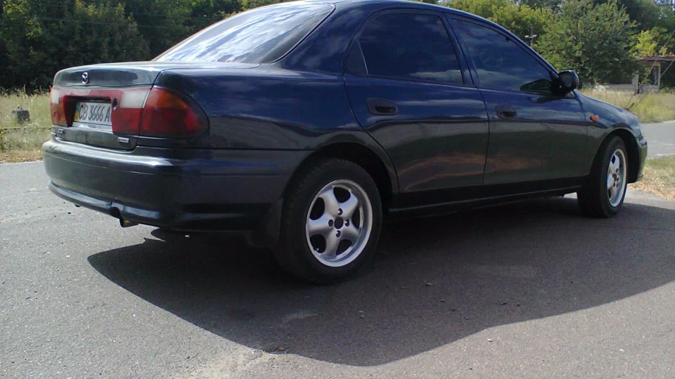 Mazda 323 кузов ВА 1.5 3
