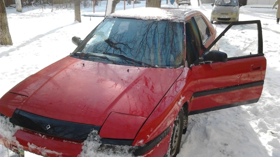 Mazda 323 ластівка Південної Пальміри 5