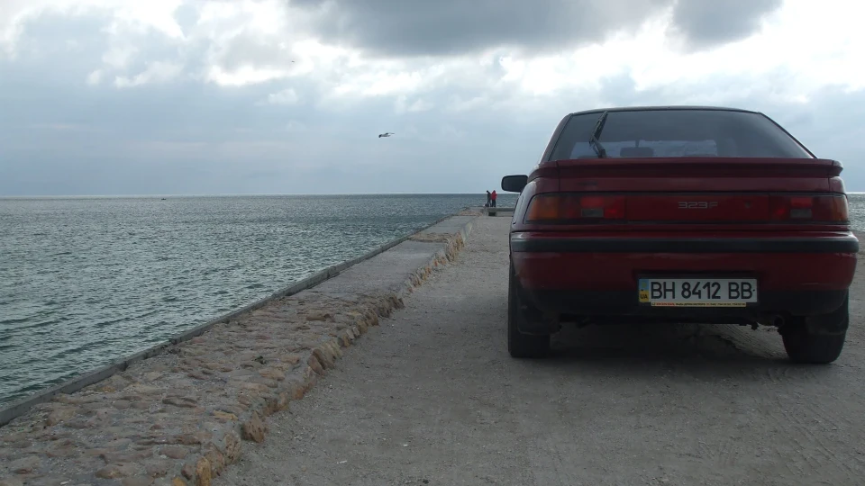 Mazda 323 Любов сліпа 2