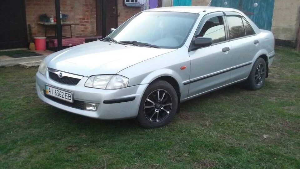 Mazda 323 маленька пуля 3