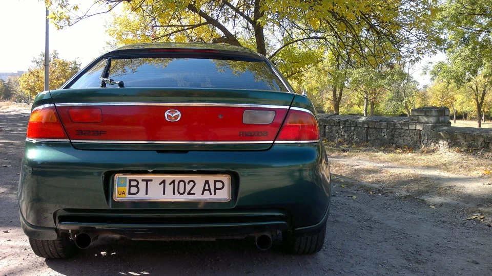 Mazda 323 Mazda 323 F 2