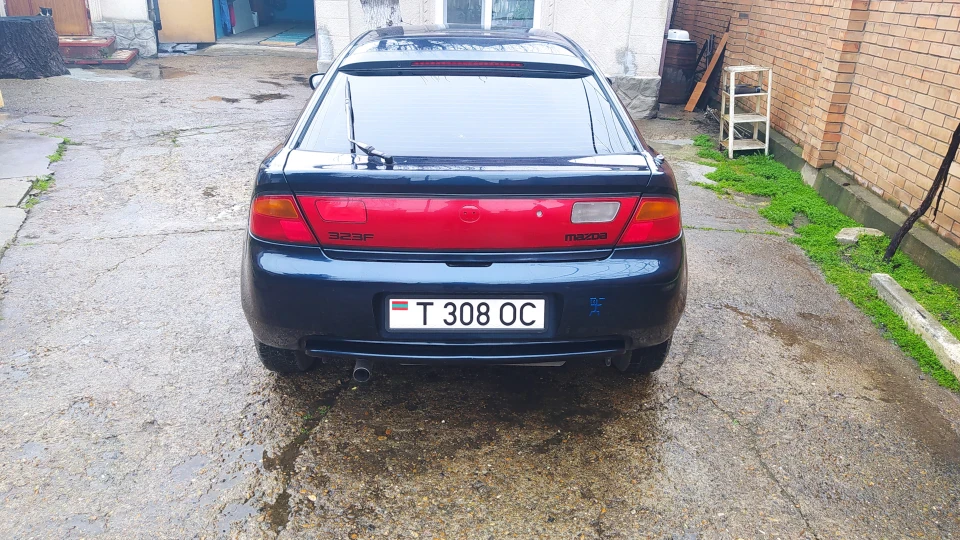 Mazda 323 Мазда для мами
