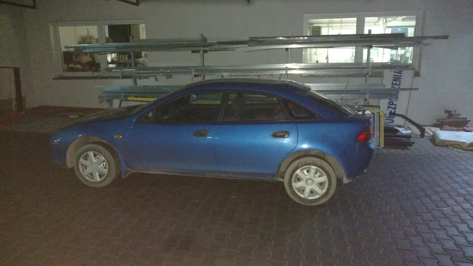 Mazda 323 Mazda Facka 2