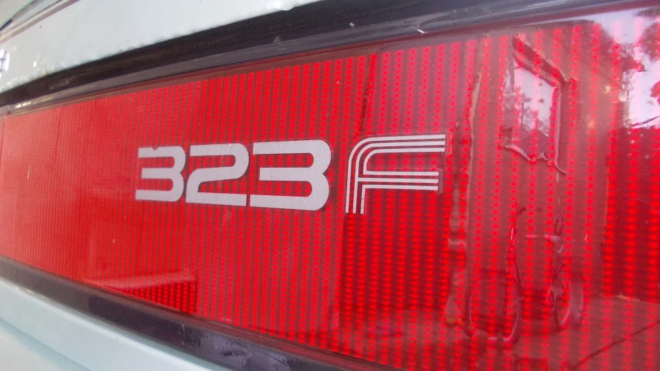 Mazda 323 MAZDAYKA 4