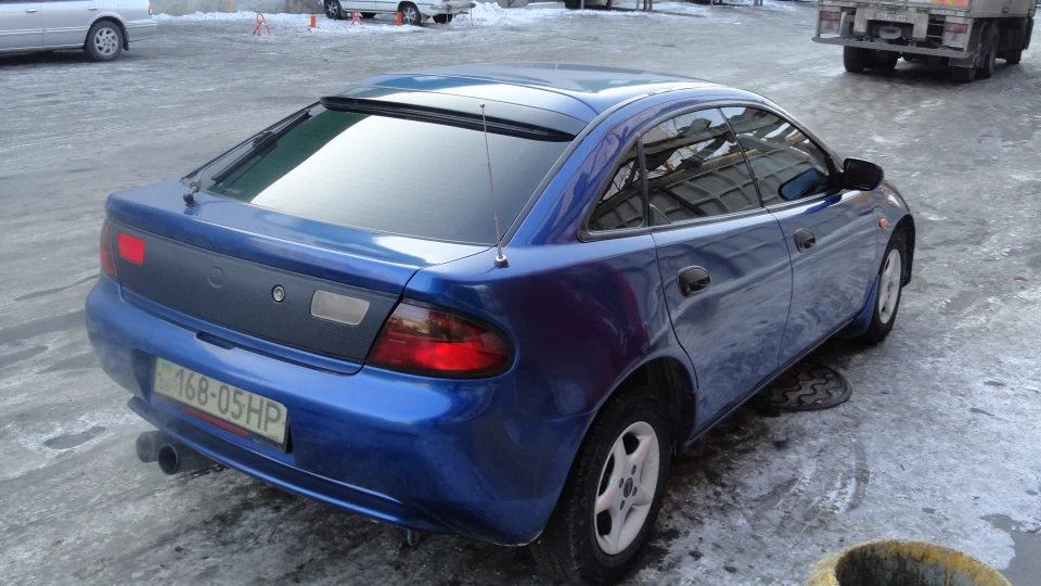 Mazda 323 mclaren f1 2