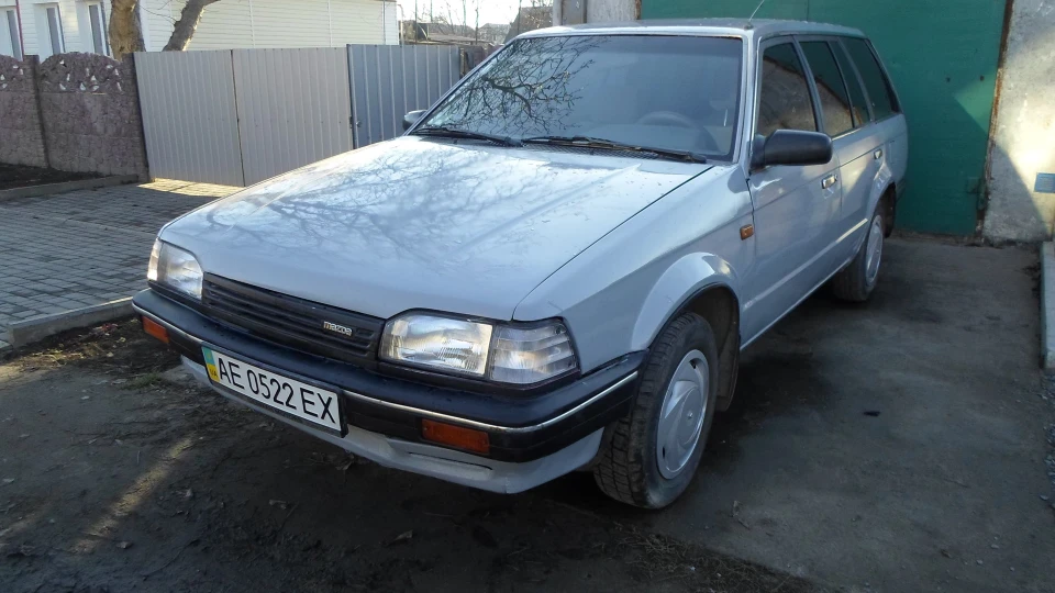 Mazda 323 Naomi 4
