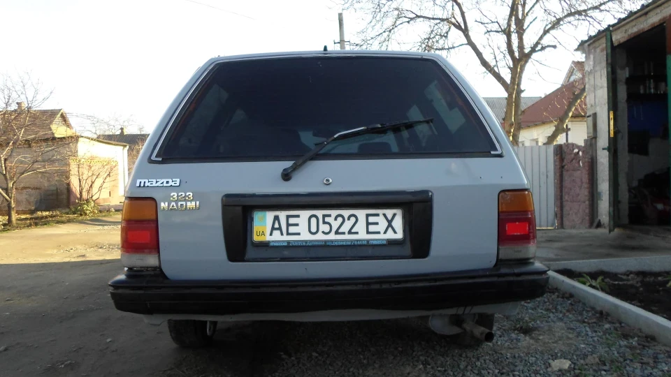 Mazda 323 Naomi 5