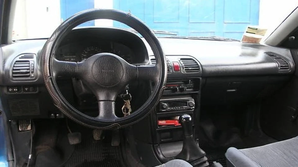 Mazda 323 низька 5