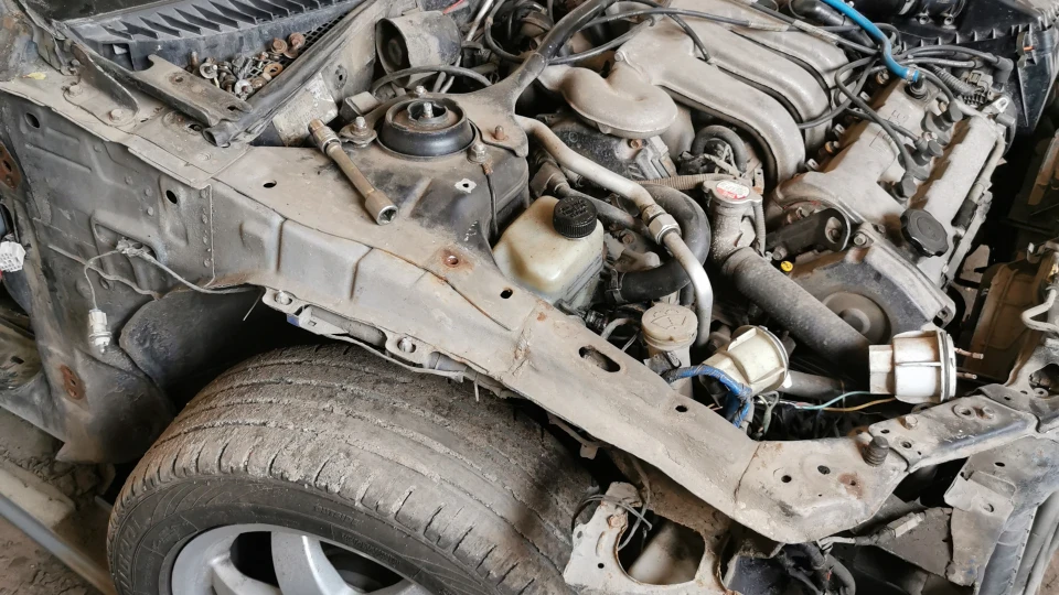 Mazda 323 ГарматаKL-ZE 2.5v6наянварі 3