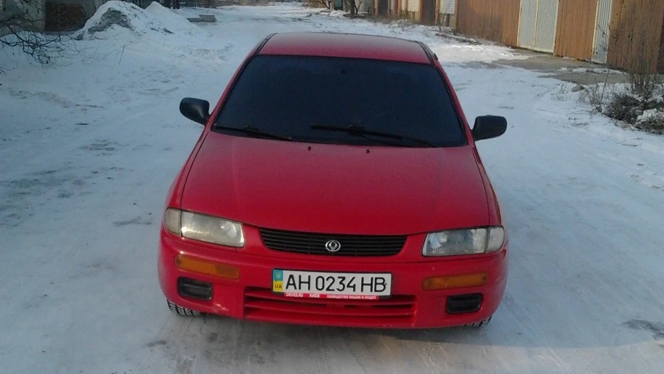 Mazda 323 RED 1.5 V 16 5