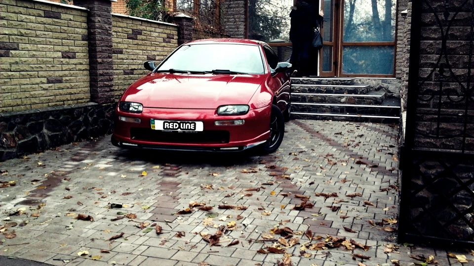 Mazda 323 Red★Line 5