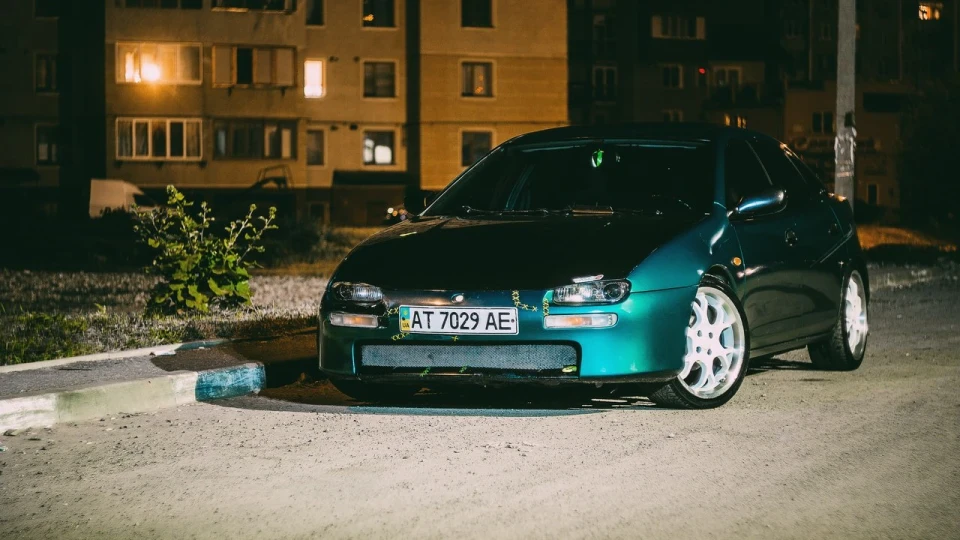 Mazda 323 RF _ Smt 4