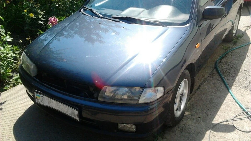 Mazda 323 СЕСТРИЧКА