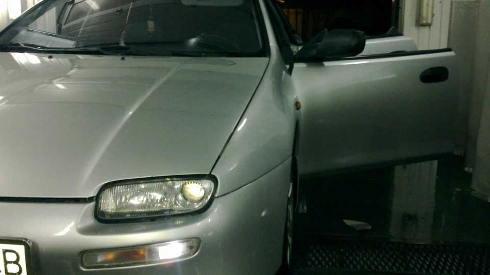 Mazda 323 Шикарний надійний авто 2