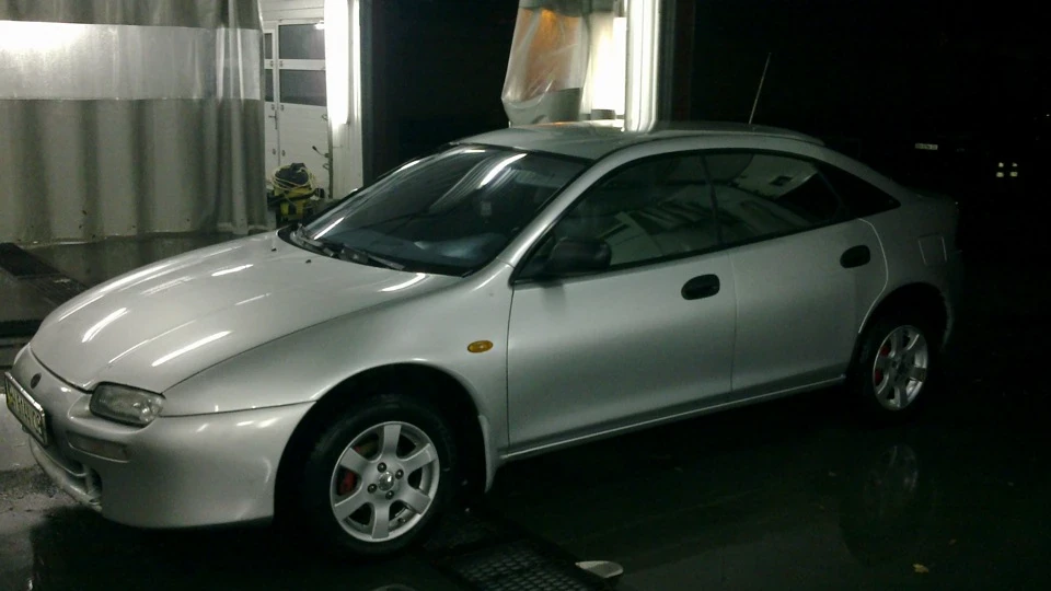 Mazda 323 Шикарний надійний авто 3