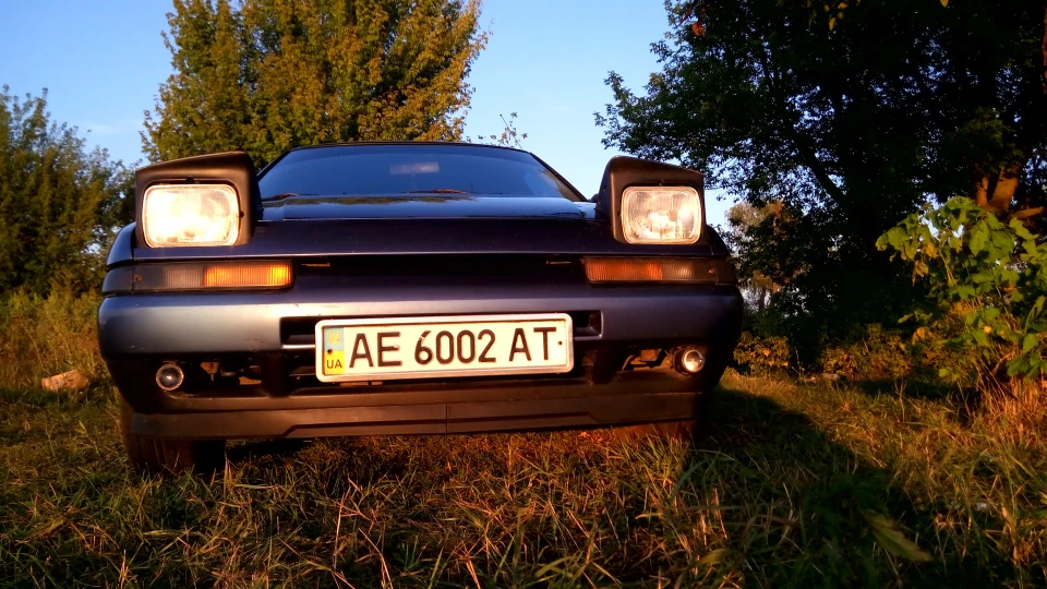 Mazda 323 синяя лялька 2