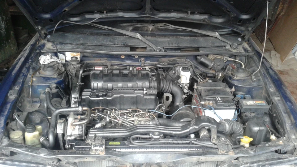 Mazda 323 Синя конячка 2