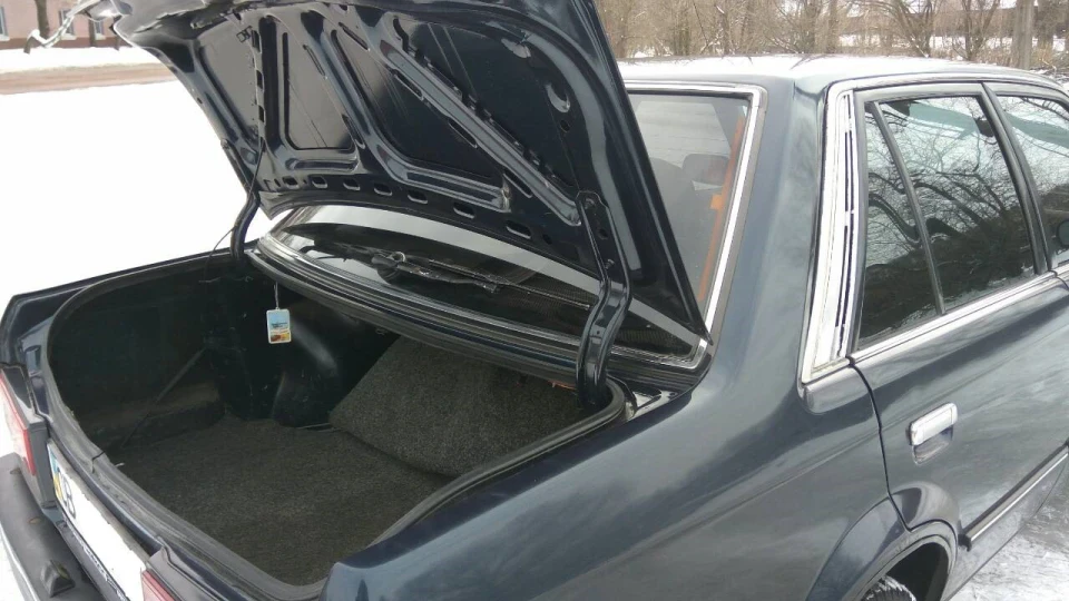 Mazda 323 Синій металік 3