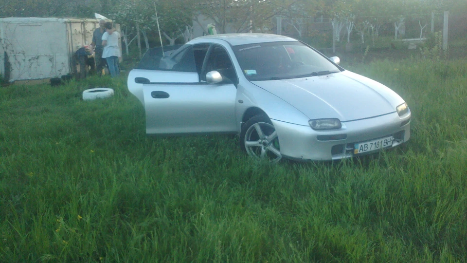 Mazda 323 супер 4