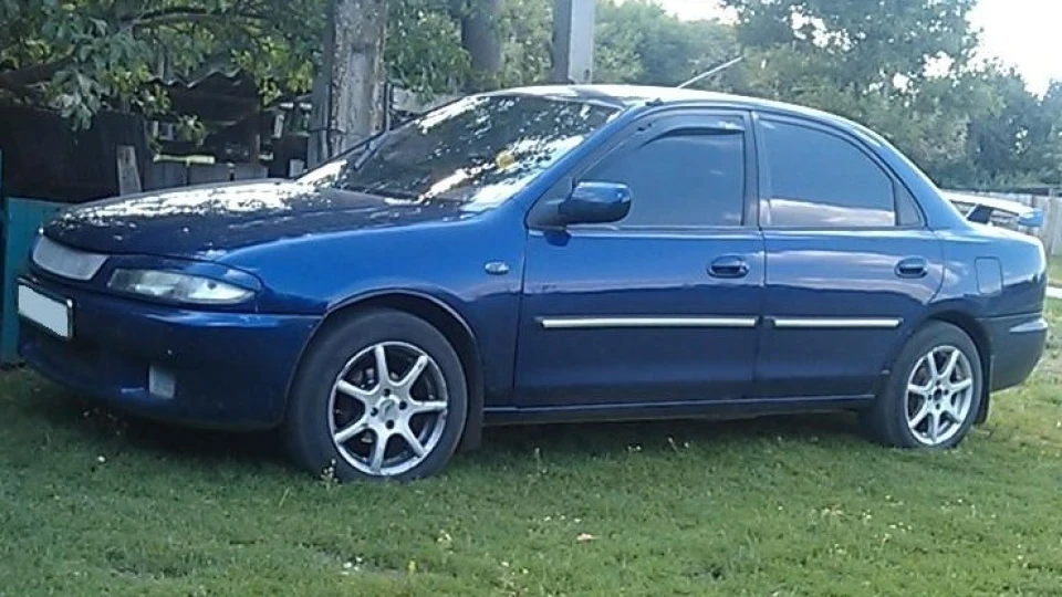 Mazda 323 S(V) Z5 3
