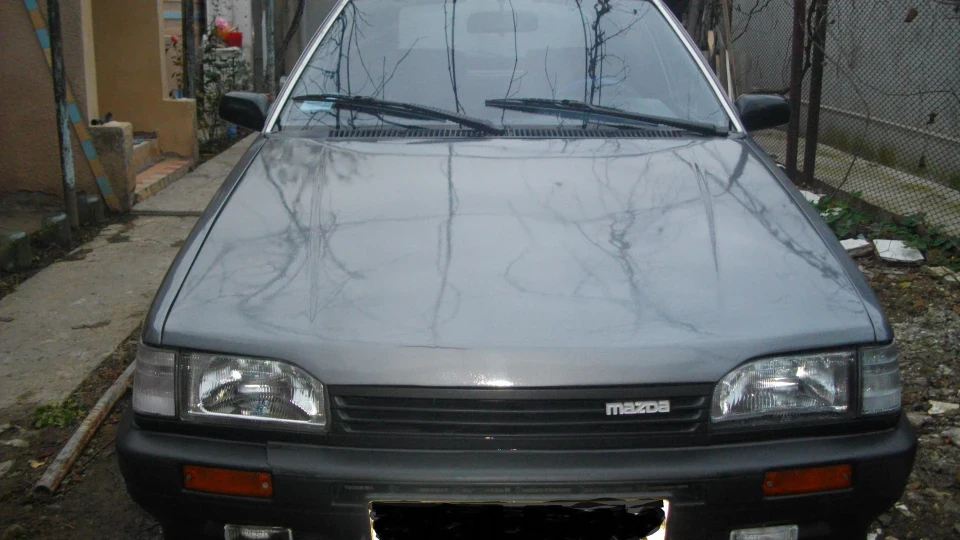 Mazda 323 Темно сіра 1.6=) 2