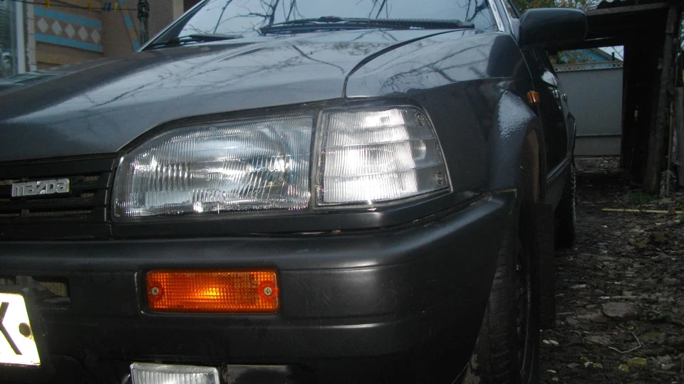 Mazda 323 Темно сіра 1.6=) 5