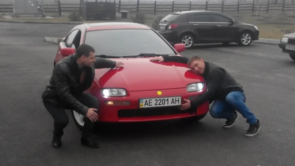 Mazda 323 v 6 3