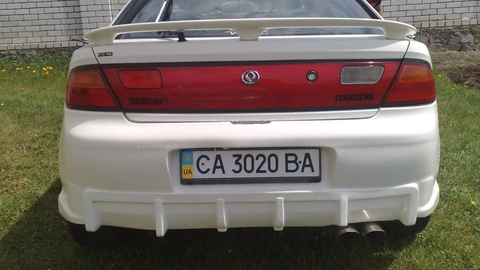 Mazda 323 V6-24valve 5