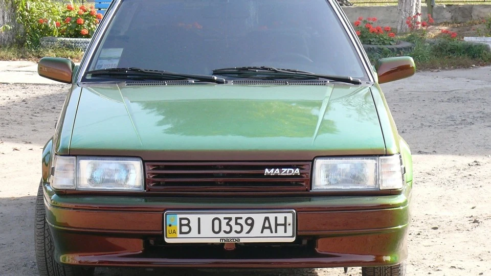 Мазда 323 хамелеон 2