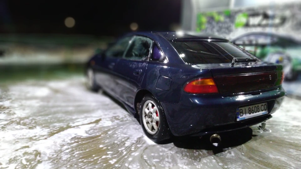 Mazda 323 Z5 1.6 бензин/газ 4