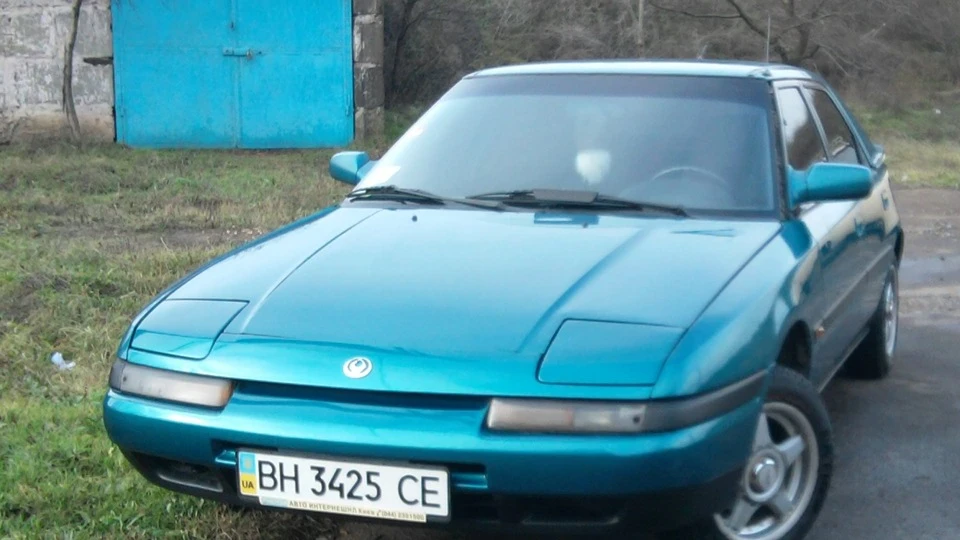Mazda 323 зелений шершень 4