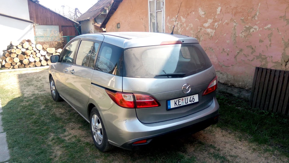 Mazda 5 4