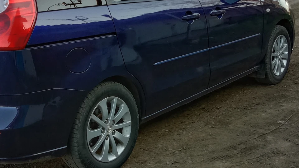 Mazda 5 3