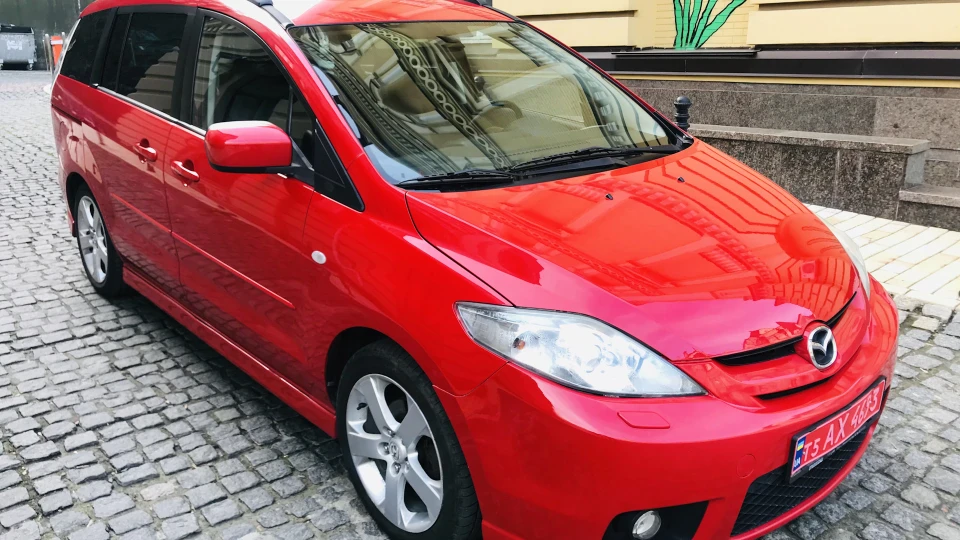 Mazda 5 Семимісцева краса. 4